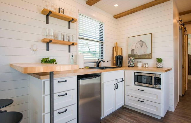 Pecan Grove Container Tiny Home Country Setting 12 min to Baylor Magnolia - Foto 15