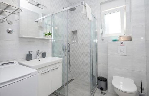 Amazing Apartment In Podaca With Wifi - Foto 24