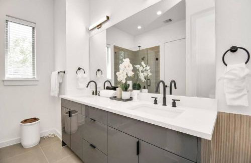 Chateau de Amour- Exquisite Townhouse - Medical Center, Downtown HTX - Foto 51