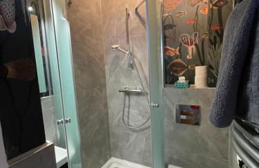 Altbaucharme Deluxe mit Balkon - Foto 19