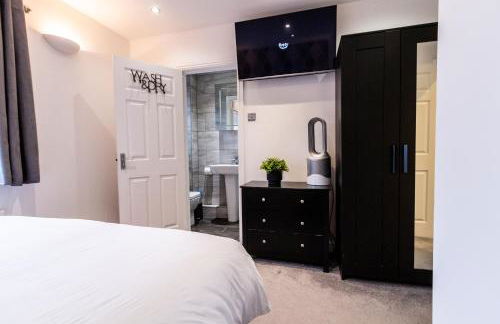 Charming Home in Bromsgrove - Perfect for Groups - Foto 23