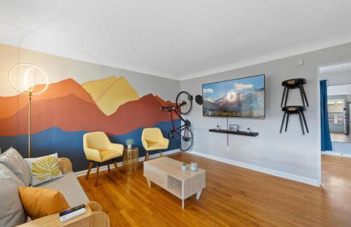 10 min to Red Rocks & KING BED & 7min to I70 & DT Golden & STR-25-0009 - Photo 19