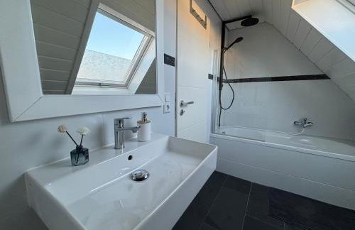 Moderne deluxe 3-Zi Eigentums- Maisonette-Wohnung IBM Bertrandt Mercedes - Foto 20