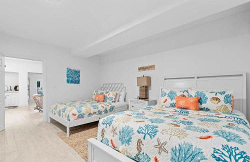 Deep Blue Waterfront Gem Pool Kayaks Dock - Foto 9