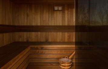 Villa bOx in Central Istria for 14 persons with wellness, 54 m2 heated pool, & kids playground - Foto 5