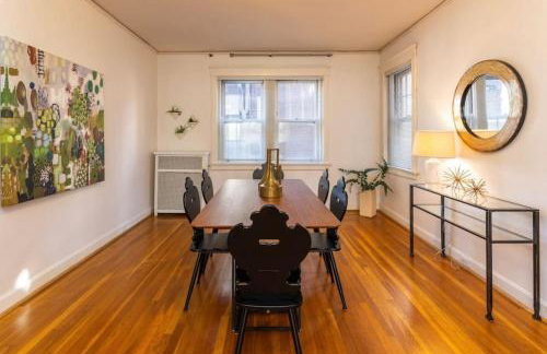 Hyde Park Comfort with Office Near Everything - Photo 11