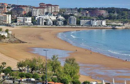 Bajo con terraza a 5 min de la playa (3 hab-6 per) - Foto 24