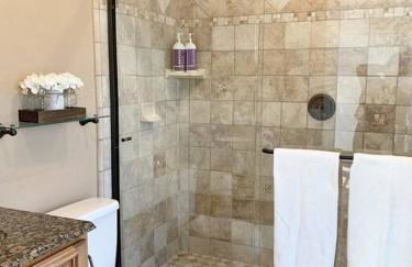 Hot Tub . Near Freeway . Quick 2 Theme Parks/Beach - Foto 14