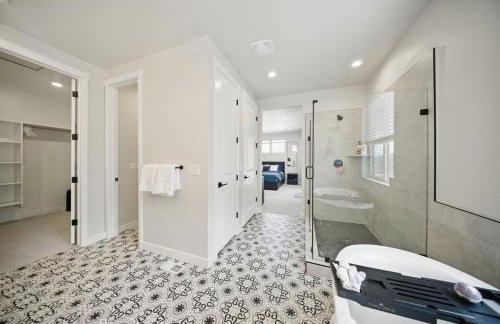 BRAND NEW Scenic Luxury Mountain Retreat - Foto 26