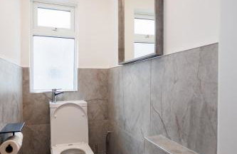 111 By Mayfair - Luxurious 12 Bedroom House, Portrush - Foto 38