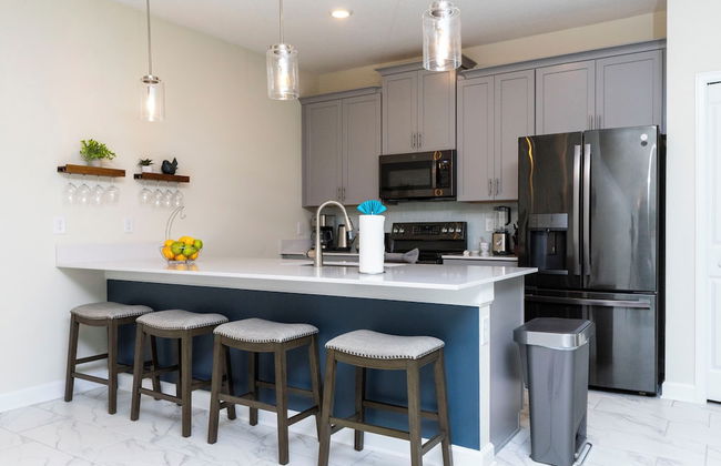 Luxurious Family-friendly 5 Bd 12 Guests w Screened Pool Close to Disney - Foto 29