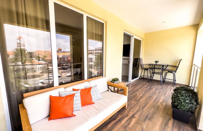 Luxury 2-bedroom Condo Right on the Strip in Palm Beach - Foto 43