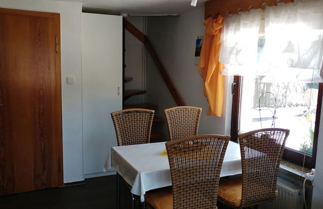 Sunlit Retreat With Garden - Foto 12