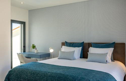 Silver Coast Beach Villa-Casa de Luxo com Piscina e Vista Mar - Photo 14