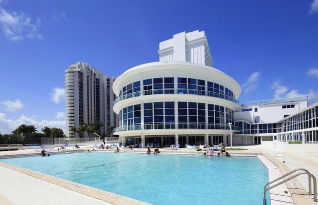 Beachfront Property Pool Gym Tennis Miami Beach! - Foto 1