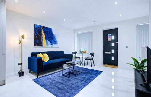 Hybrid Resi - Uxbridge, On-site car or van parking, near London Heathrow Airport - Photo 76