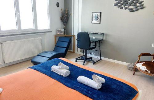 Chez Clém - 3 chambres - garage privé - wifi - Netflix - Foto 13