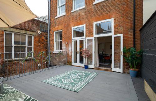 Spacious Luxury 2 Bedroom City Centre Apartment with Terrace & High Ceiling - Foto 23