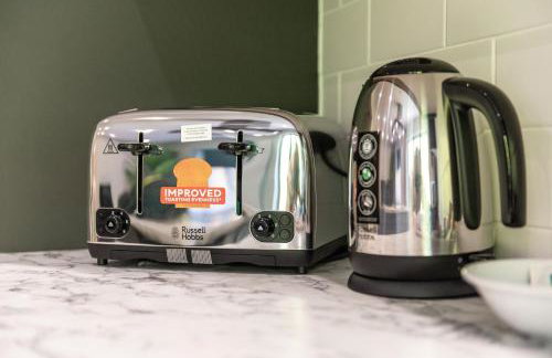 Bagworth House - Spacious 4BR Bungalow in Leicestershire - Photo 17