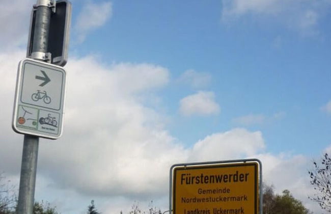 Holiday House by the Lake - Photo 9