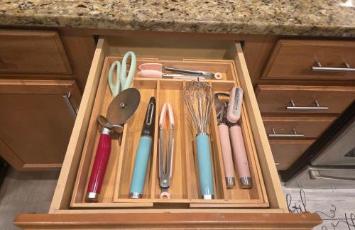 Modern & Luxurious 3 Bdrm 2.5 Bath Townhome - Foto 25