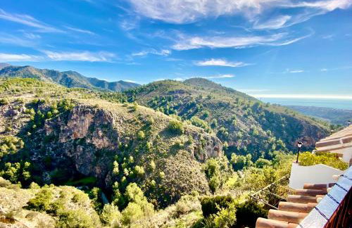 Apartamentos Axarquia , Frigiliana, terraza privada con vistas a la montaña rio y al mar - Foto 29