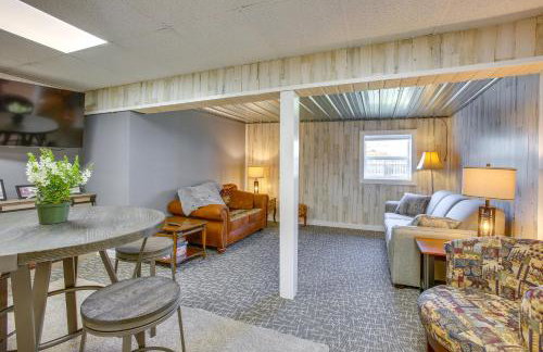 Charming Lake Ann Apartment - Walkable Location! - Foto 4