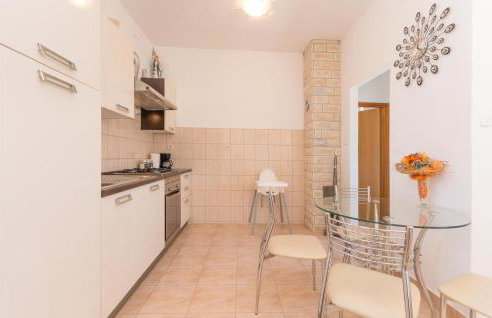 4 Bedroom Stunning Home In Polaca - Foto 20