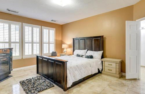 3,500-Sq-Ft Retreat with Private Yard in Sugar Land! - Photo 14