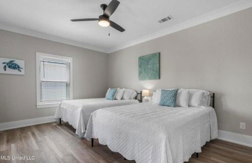 Beach Retreat - Photo 13