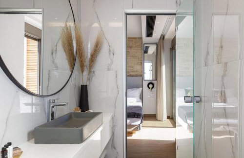 Oneiric Exclusive Villas by etouri - Foto 20