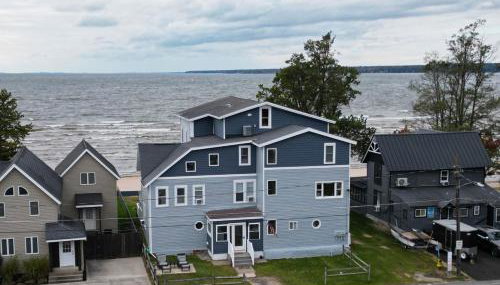 " The Penthouse" Historic Oneida Lakefront Condo 5 - Foto 3