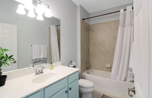 Gorgeous Lakefront Villa in Gran Paradiso - Seabird Villa - Photo 42