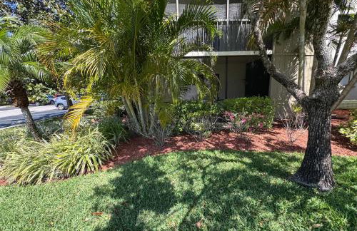 Cozy and Costal 10 Min to Beach Pool, Sauna, Pool table - Foto 17