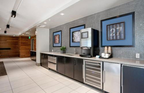 Blueground Centennial pool nr Courthouse SFO-2128 - Foto 28