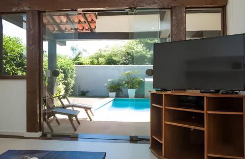 Maravillosa Casa con Piscina en Cond. - Foto 13