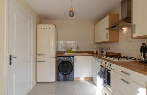 Charming 4-Bedroom Home in the Heart of Coxhoe - Pass the Keys - Foto 4