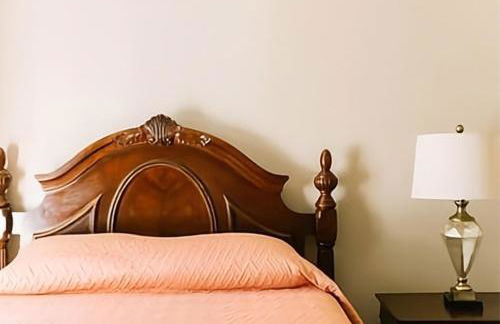 Cozy Downtown Gem Fully Equipped Free Parking - Photo 27