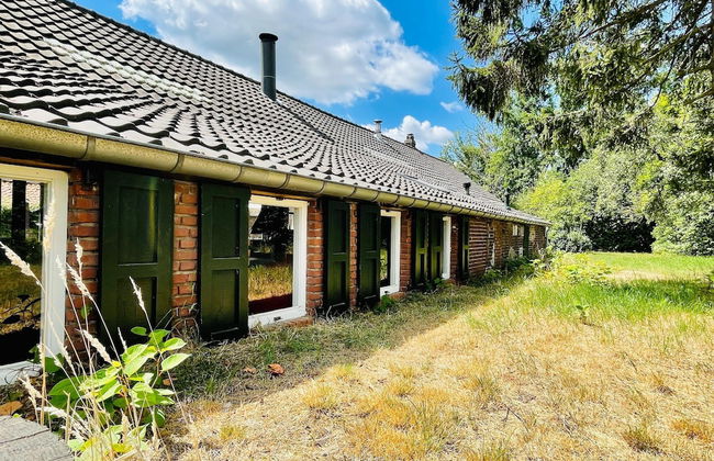 Spacious Farmhouse near Forest in Stramproy - Photo 31