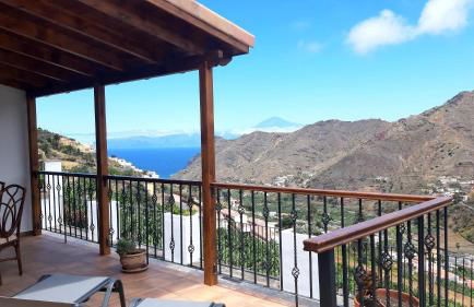 Casa La Sabina Roja 1 - Casa con impresionantes vistas sobre Hermigua y el mar - Foto 6