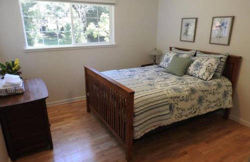 Coastal Charm: SW Oregon home on 2+ quiet acres - Foto 3