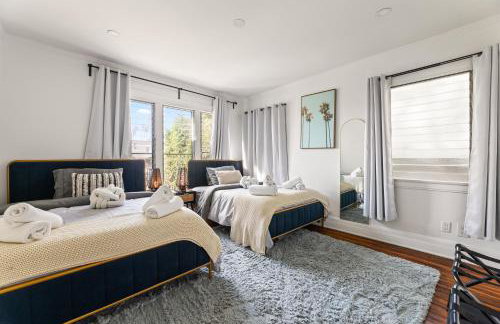 Los Angeles charming big house, king bed, parking, EV - Photo 45