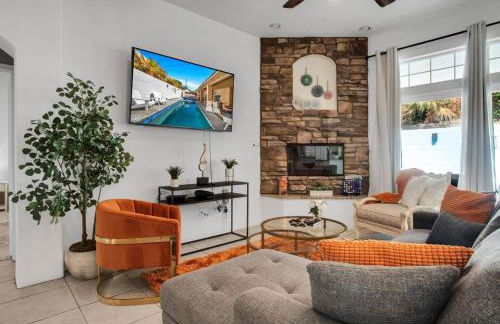 The Desert Gem Pool Spa Gated Home - Photo 14