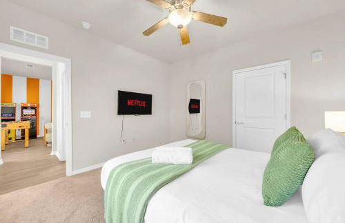 2BR Family Suite with Games & Pool - Foto 18