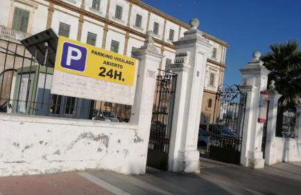 Apartamento El Tanguillo Little Apartments - Photo 31