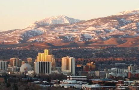 DT Reno - 4BR Home with Patio, BBQ Grill, Games Room - Foto 45