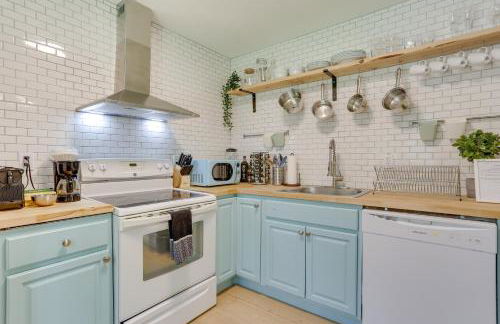 Cozy Swan Lake Apt with Grill and Private Yard - Foto 3