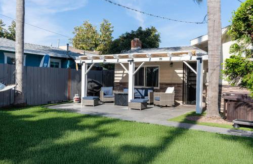 Oceanside Rocks Family Vacation Home - Photo 2