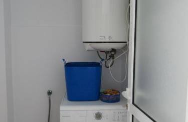 LAS ROSAS by RENTMEDANO Stunning luxury Chocolate Box villa with private heated pool & wifi - Foto 14