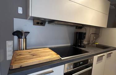 Helle Souterrain-Wohnung mit eigenem Eingang - Foto 13